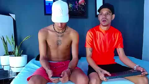 Adam y pitter online show from 12-23-24, 04:17