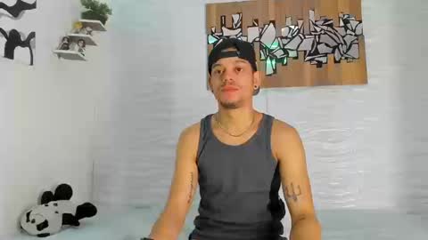 Adam y pitter online show from 09-11-25, 01:55