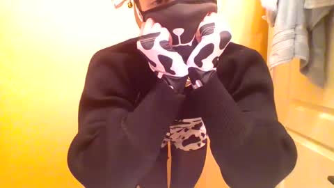 Frisky Missy online show from 12-17-24, 06:24