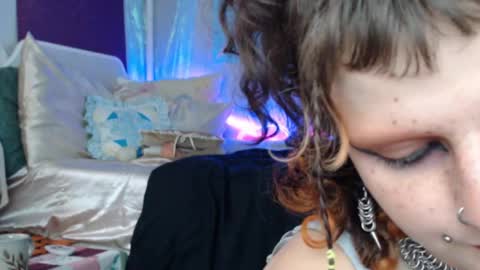 Snapshot of friskyflowers chatting on 09-09-25, 05:56 cherry online show from 09-09-25, 05:56