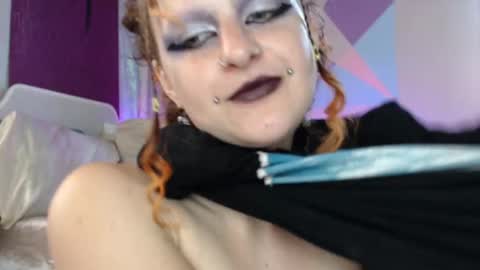 Snapshot of friskyflowers chatting on 09-11-25, 05:57 cherry online show from 09-11-25, 05:57