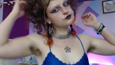 Snapshot of friskyflowers chatting on 09-27-25, 05:18 cherry online show from 09-27-25, 05:18