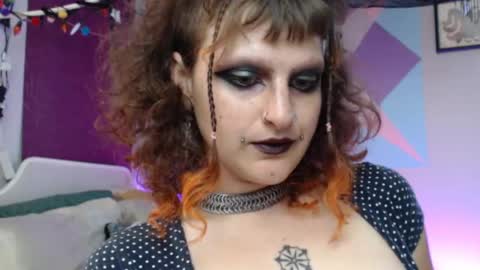 Snapshot of friskyflowers chatting on 10-01-25, 05:41 cherry online show from 10-01-25, 05:41