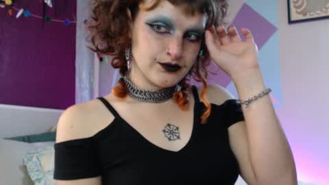 Snapshot of friskyflowers chatting on 10-05-25, 06:28 cherry online show from 10-05-25, 06:28