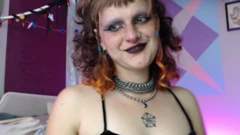 Snapshot of friskyflowers chatting on 10-08-25, 02:20 cherry online show from 10-08-25, 02:20