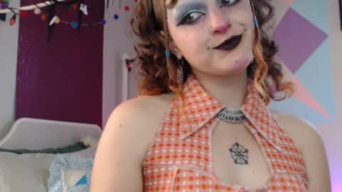 Snapshot of friskyflowers chatting on 10-27-25, 07:18 cherry online show from 10-27-25, 07:18