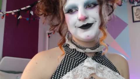 Snapshot of friskyflowers chatting on 10-31-25, 05:58 cherry online show from 10-31-25, 05:58