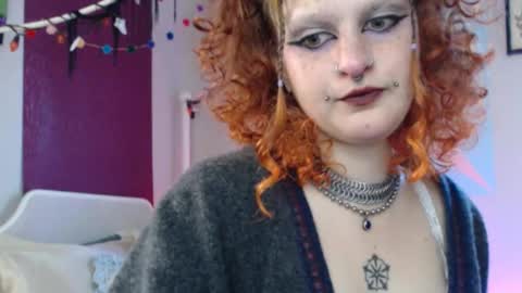 Snapshot of friskyflowers chatting on 11-04-25, 05:23 cherry online show from 11-04-25, 05:23