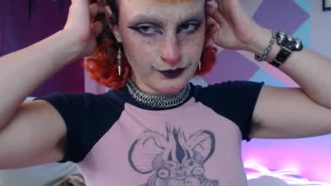 Snapshot of friskyflowers chatting on 11-08-25, 08:51 cherry online show from 11-08-25, 08:51