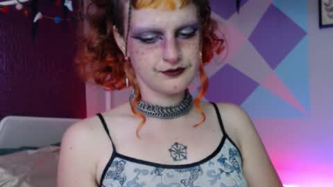 Snapshot of friskyflowers chatting on 11-13-25, 05:50 cherry online show from 11-13-25, 05:50