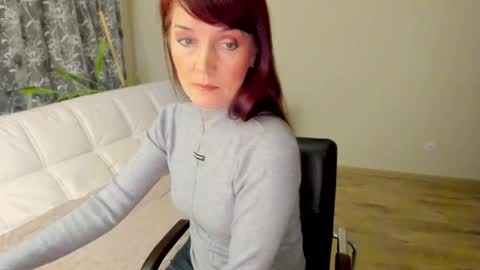 Snapshot of fritha chatting on 02-07-25, 07:38 Next stream November 29 2024 online show from 02-07-25, 07:38