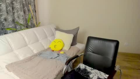 Snapshot of fritha chatting on 02-08-25, 04:47 Next stream November 29 2024 online show from 02-08-25, 04:47