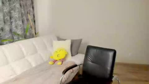 Snapshot of fritha chatting on 02-14-25, 05:19 Next stream November 29 2024 online show from 02-14-25, 05:19