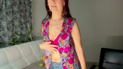 Snapshot of fritha chatting on 02-22-25, 03:23 Next stream November 29 2024 online show from 02-22-25, 03:23