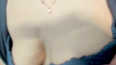 Snapshot of fritha chatting on 03-05-25, 09:59 Next stream November 29 2024 online show from 03-05-25, 09:59