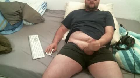 Snapshot of frodo21212 chatting on 02-10-25, 12:08 Josh online show from 02-10-25, 12:08