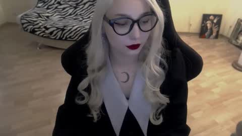 Lilith online show from 10-29-25, 11:23