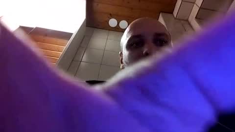 frost3us519185 online show from 02-25-25, 07:25