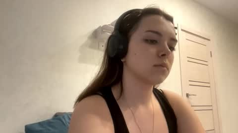 Emily online show from 09-10-25, 03:45