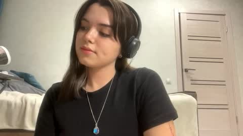 Emily online show from 09-24-25, 03:37