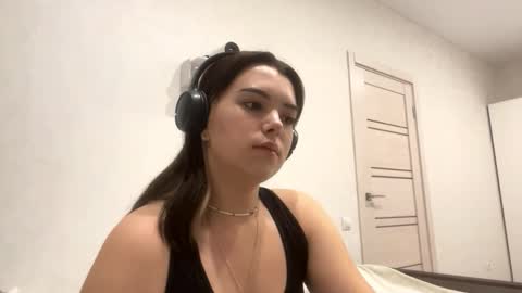 Emily online show from 09-29-25, 03:39