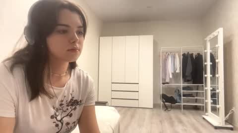 Emily online show from 10-02-25, 03:41