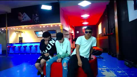 THOMAS AND DAMIAND online show from 09-19-25, 05:35