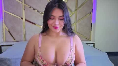 Snapshot of frreya_ chatting on 11-13-25, 02:54 Frreya online show from 11-13-25, 02:54