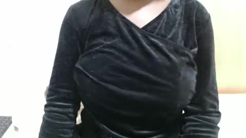 fruity28 online show from 11-24-25, 04:40