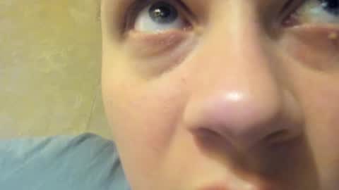 Snapshot of frumcake chatting on 12-31-24, 01:04 FrumCake online show from 12-31-24, 01:04