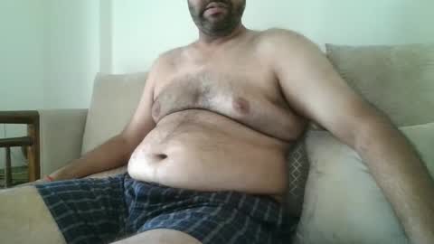 Snapshot of fruti_loops chatting on 12-24-24, 05:05 fruti loops Bull online show from 12-24-24, 05:05