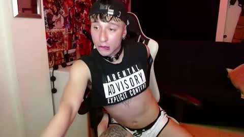 Snapshot of fuckablecharlie chatting on 10-24-25, 01:35 Charlie Crawford online show from 10-24-25, 01:35