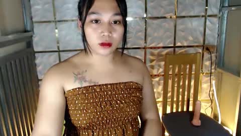 ITS ME CRYSTAL online show from 02-18-26, 04:52