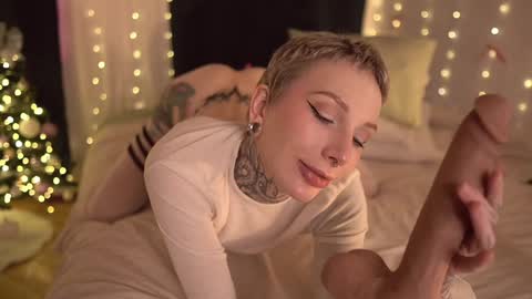 Eva         all my links   online show from 12-05-25, 01:31