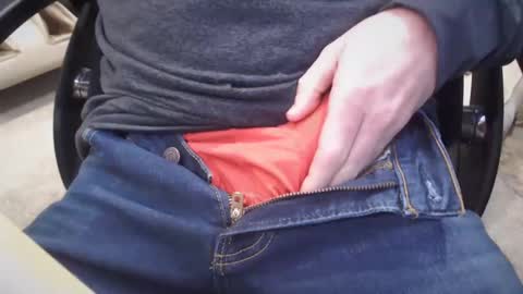 Snapshot of fuckinshootit chatting on 02-25-25, 05:15 fuckinshootit online show from 02-25-25, 05:15