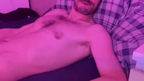 Snapshot of fundude1993 chatting on 04-12-26, 01:10 fundude1993 online show from 04-12-26, 01:10