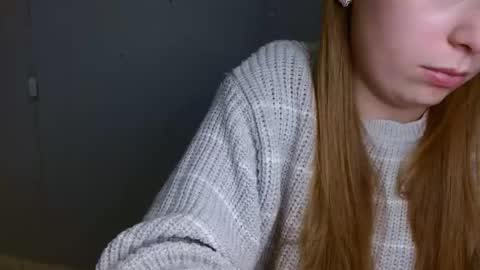 Snapshot of funemma000 chatting on 01-05-26, 05:27 Emma online show from 01-05-26, 05:27