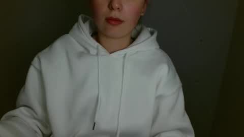 Snapshot of funemma000 chatting on 01-15-26, 07:13 Emma online show from 01-15-26, 07:13