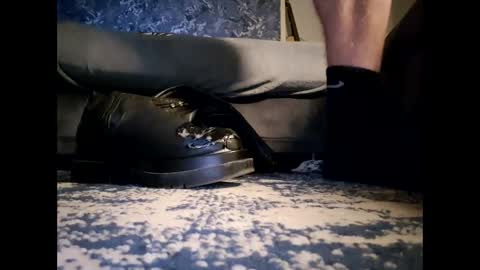 funinleather123456 online show from 11-21-25, 11:03