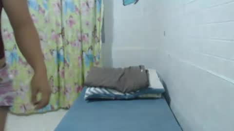 Snapshot of funluvnpinay4u chatting on 03-10-25, 03:12 MAE online show from 03-10-25, 03:12
