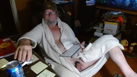 Snapshot of funmike2000 chatting on 01-11-25, 02:30 mike online show from 01-11-25, 02:30