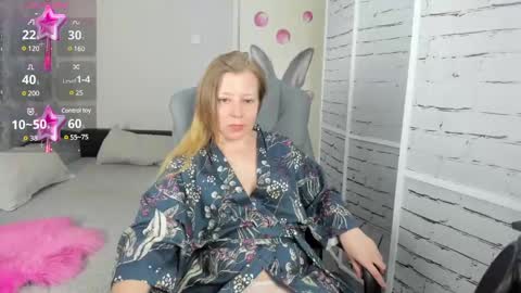 funny_bunny4 online show from 02-20-25, 04:25