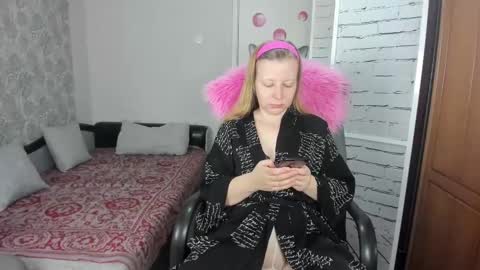 funny_bunny4 online show from 03-03-25, 07:49