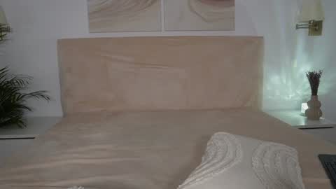 Snapshot of funny_to_see_you_here chatting on 12-05-24, 04:44 Katy Noel - online show from 12-05-24, 04:44