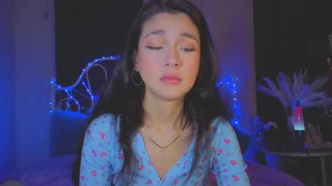 Tiffany online show from 10-09-25, 01:14