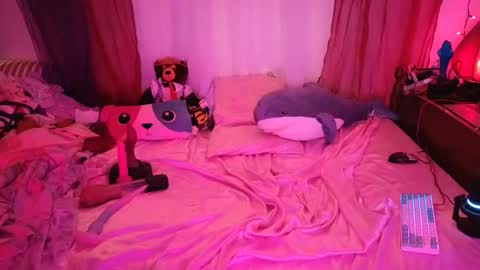 Valarie Iris Paige online show from 12-15-25, 02:16