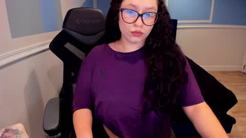 Snapshot of gaaby_ chatting on 12-18-24, 01:48 gaaby online show from 12-18-24, 01:48