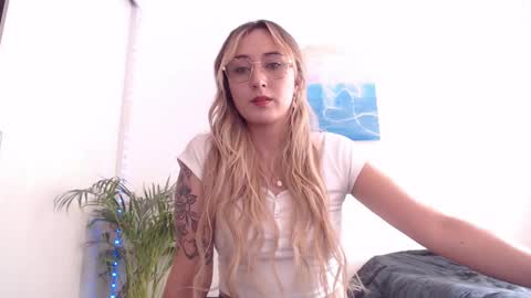 Gabriela online show from 02-26-25, 08:22