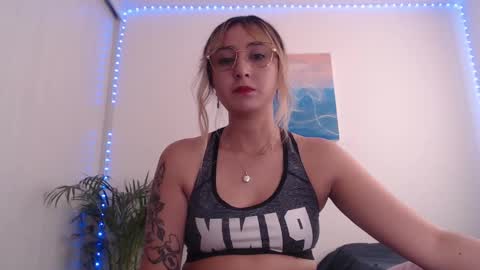 Gabriela online show from 03-01-25, 06:21