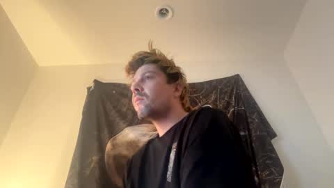 Snapshot of gabethier25 chatting on 12-18-24, 11:24 yeeah online show from 12-18-24, 11:24